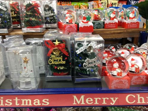 キャンドゥのクリスマスグッズ・クリスマスツリー&オーナメント