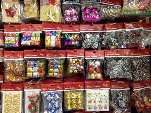 キャンドゥのクリスマスグッズ・クリスマスツリー&オーナメント