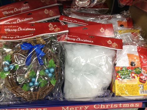 キャンドゥのクリスマスグッズ・クリスマスツリー&オーナメント