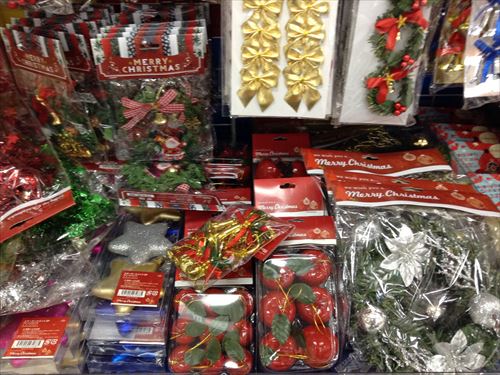 キャンドゥのクリスマスグッズ・クリスマスツリー&オーナメント