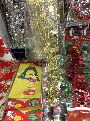 キャンドゥのクリスマスグッズ・クリスマスツリー&オーナメント