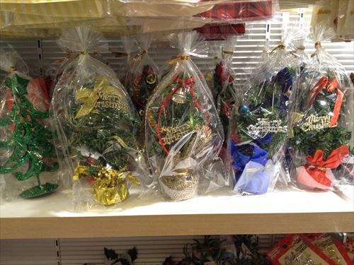 セリアのクリスマスグッズ・クリスマスツリー&オーナメント