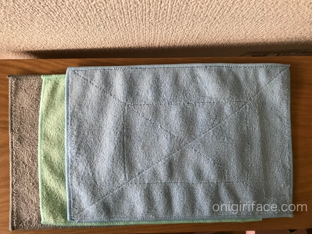 100均ダイソー(Daiso)「マイクロファイバーぞうきん(カラー)」