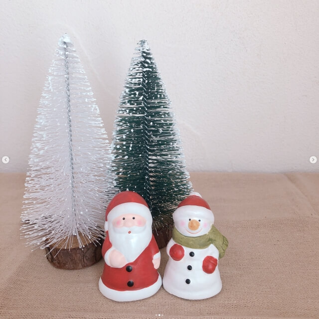 キャンドゥクリスマス2025「インテリアツリー、サンタ&雪だるまの置物」