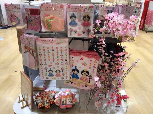 ダイソーひな祭り(特設展示)