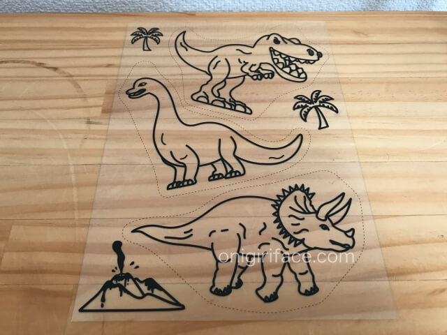 100均ダイソー(Daiso)「イラスト入りプラバンキュコット・きょうりゅう(恐竜)」開封