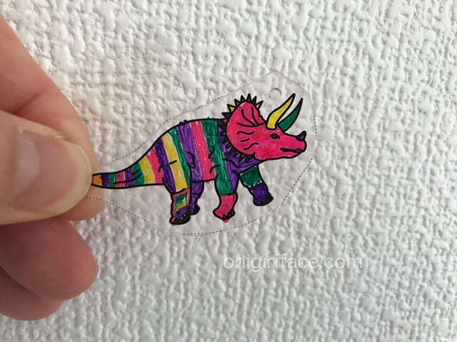 100均ダイソー(Daiso)「イラスト入りプラバンキュコット・きょうりゅう(恐竜)」完成
