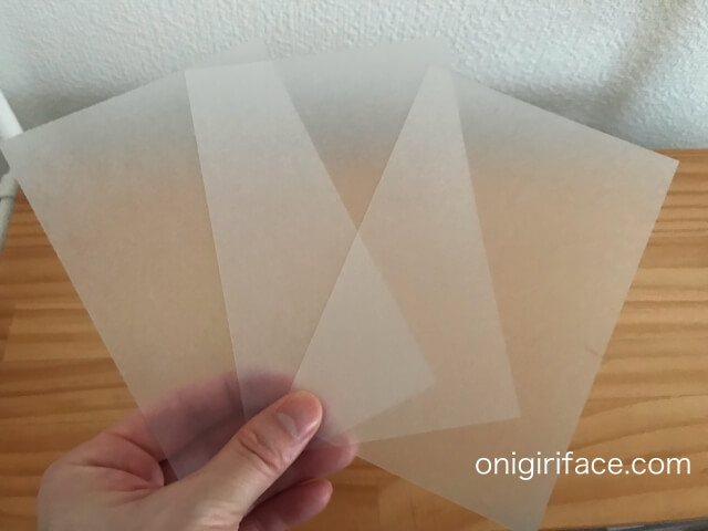 100均キャンドゥ(Cando)「プラバン フロスト(半透明)インクジェットプリンター用」ザラザラした裏面(3枚)