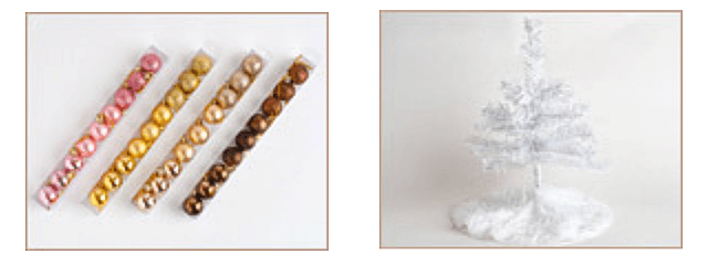 セリアクリスマス2023(シリンダーパックオーナメントシック、ツリーホワイト/ファーツリースカート)