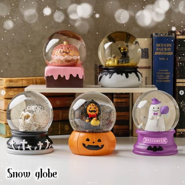 ダイソーハロウィン2025「かわいいオバケや黒ネコ、パンプキンのスノードーム」