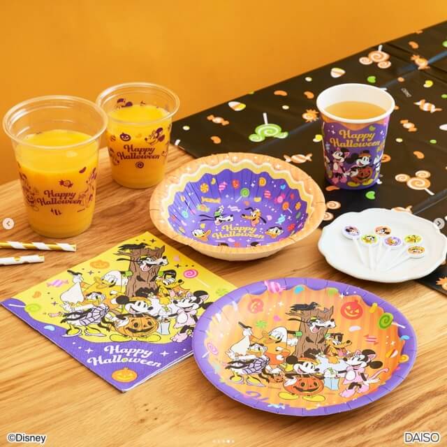 ダイソーハロウィン2025「ミッキー＆フレンズの紙皿と紙ナプキン」