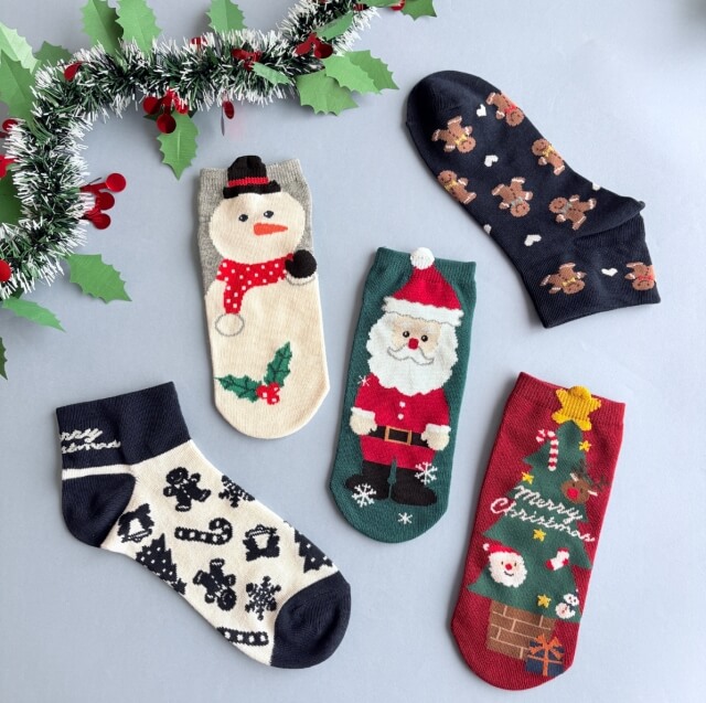 キャンドゥクリスマス2025「サンタや雪だるま、ツリーの靴下」