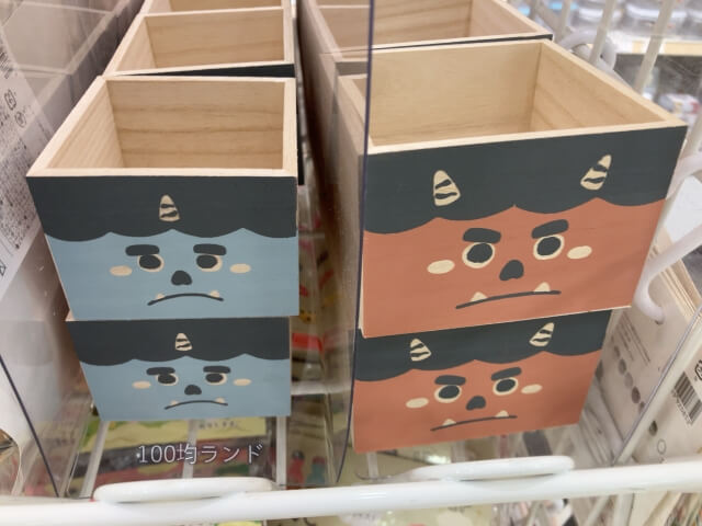 セリア節分飾り「鬼の顔のイラストが描かれた豆まき用の枡」