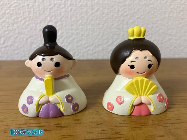 セリアひな祭り「ミニひな人形（お内裏様とお姫様）」
